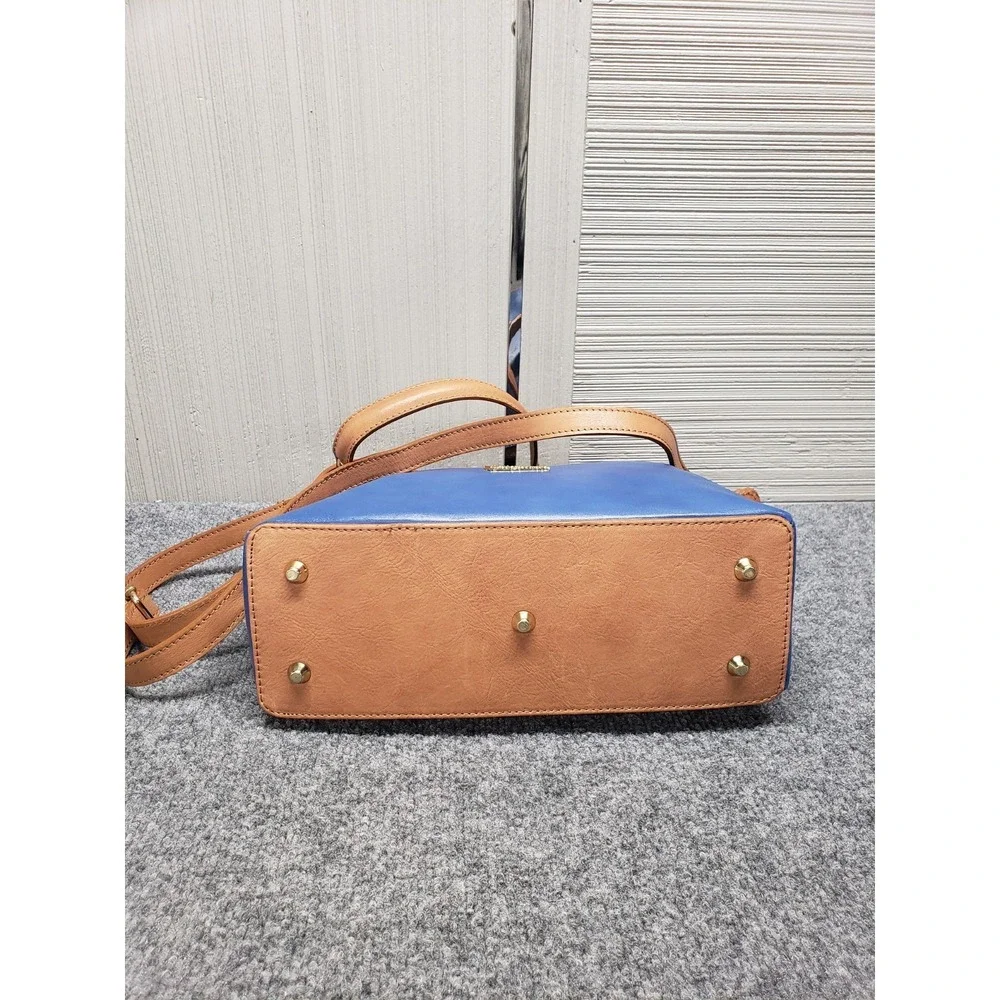 Valentina Women Handbag Blue Brown Zip Detachable Strap Lined‎ Inner Pocket City